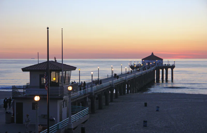 Manhattan Beach city landmark and local streetscape