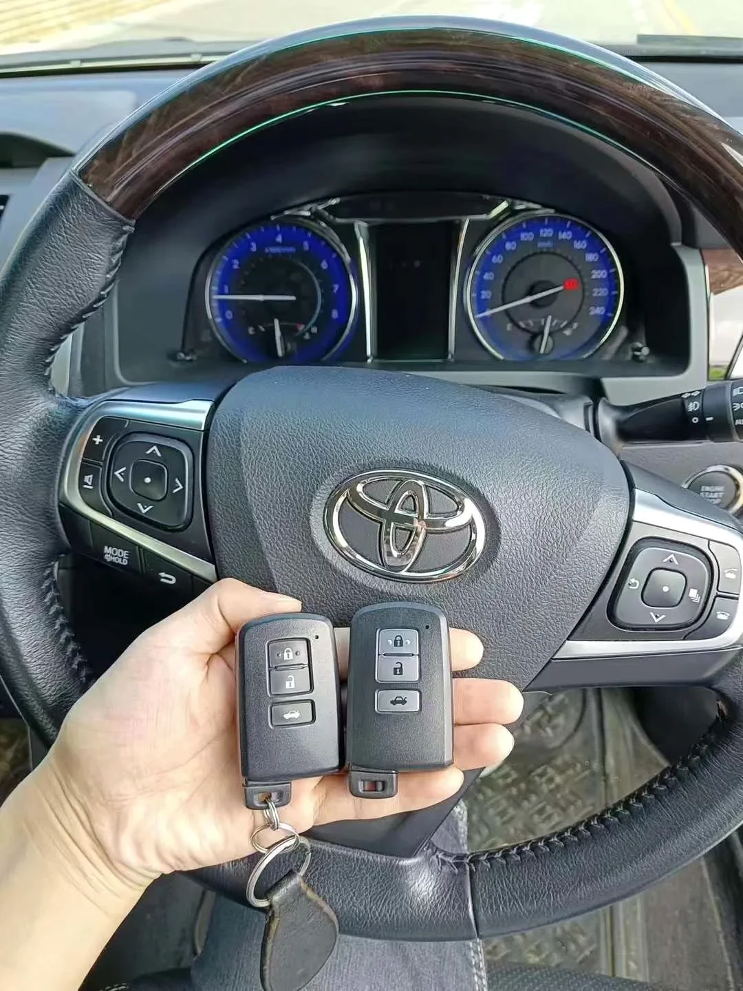 Toyota smart car key service