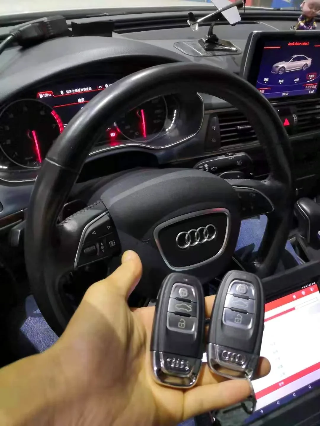 On-site car key programming