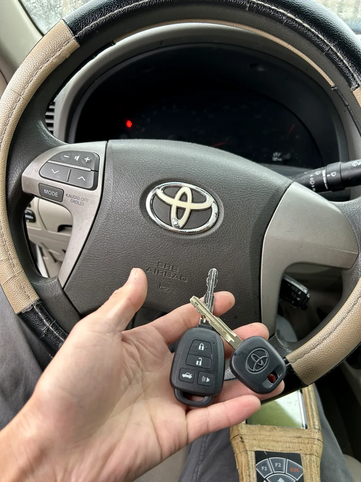Remote key programming